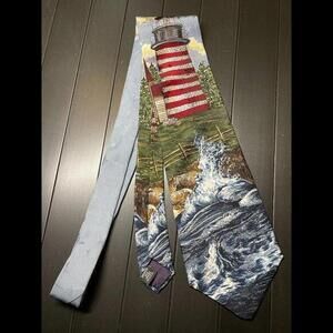 Van Heusen Americana Series Harbor Light Lighthouse Flag 100% Silk Mens‎ Tie